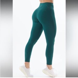 Alphalete pulse leggings